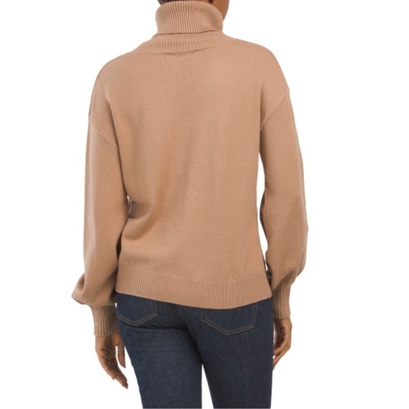 NWT Ellen Tracy Cable Knit Turtleneck Sweater in Camel, Size Medium - Picture 2 of 2